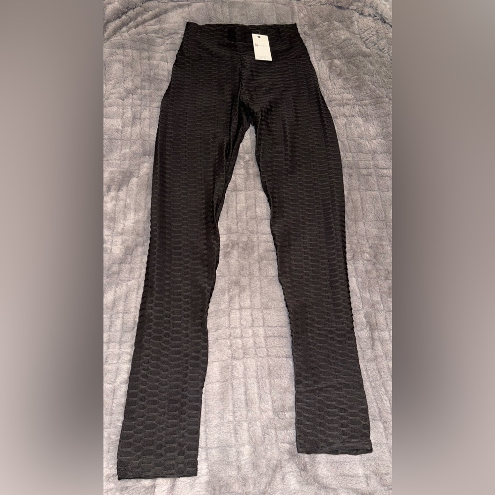 LA Society Black Textured Scrunch Butt Leggings Activewear